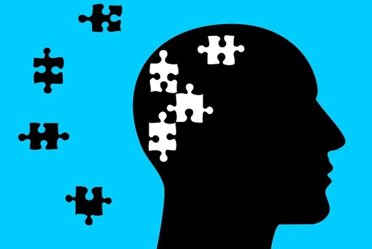 Alzheimer il primo ricordo che svanisce e come riconoscerlo per prevenire i rischi Alzheimer il primo ricordo che svanisce e come riconoscerlo per prevenire i rischi