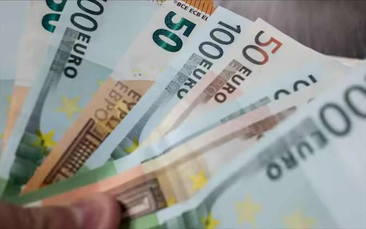 Euro inarrestabile scopri le ragioni del suo predominio nei mercati finanziari Immagine selezionata