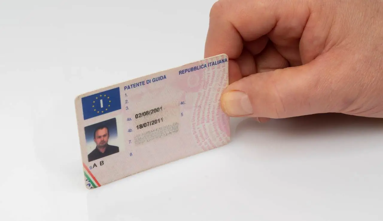 Addio alle lunghe attese scopri il metodo per rinnovare la patente velocemente Immagine selezionata