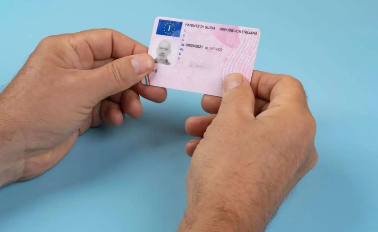 Addio alle lunghe attese scopri il metodo per rinnovare la patente velocemente Immagine selezionata