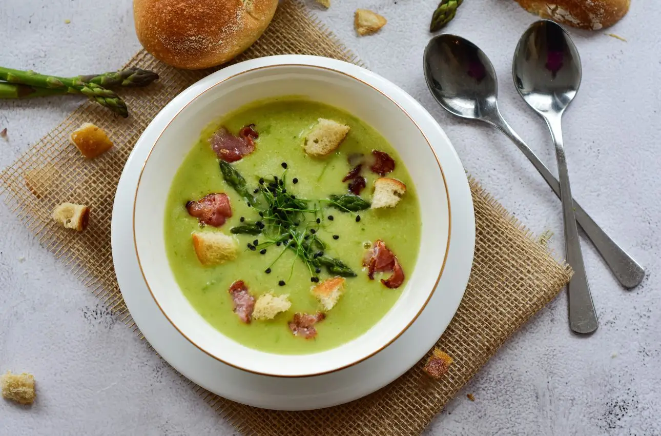 Asparagi: in cucina ricette semplici e rapide per abbinarli ai tuoi piatti di primavera Immagine selezionata