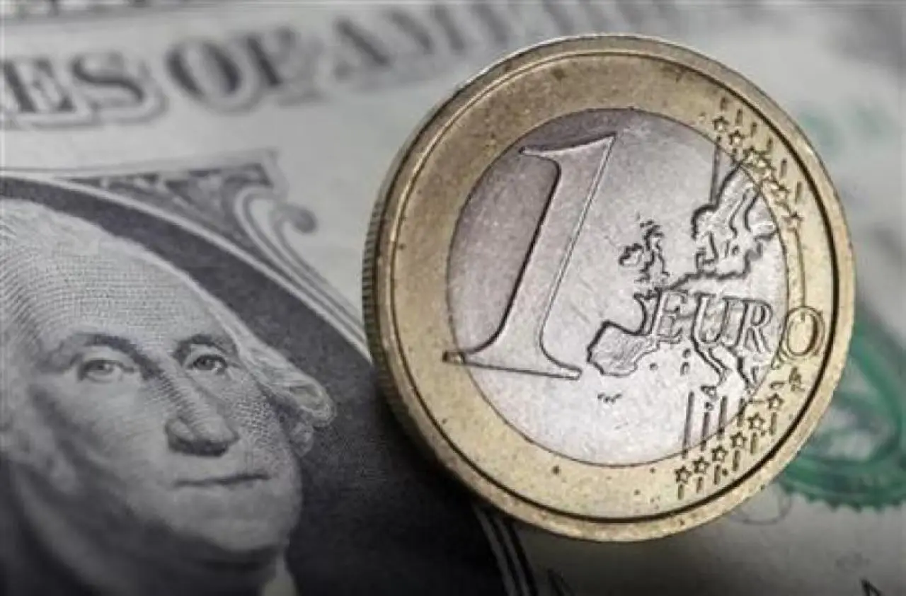 Dollaro in forte rialzo oggi: ecco il tasso di cambio aggiornato per non perdere valore Immagine selezionata
